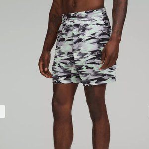 lululemon Pace Breaker Linerless Short 7" size L